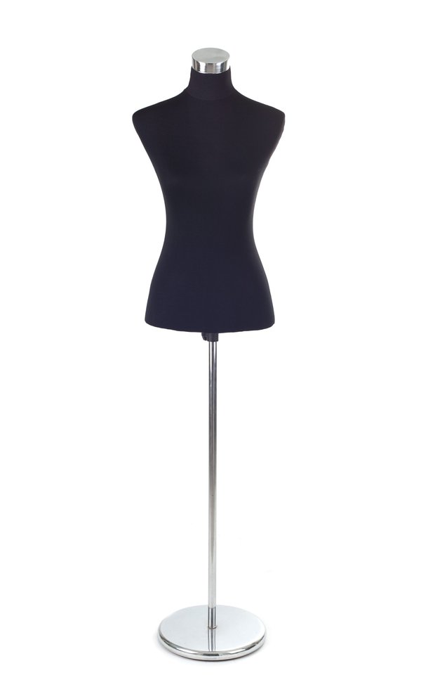 Découvrez les bustes de femme pour sublimer votre boutique